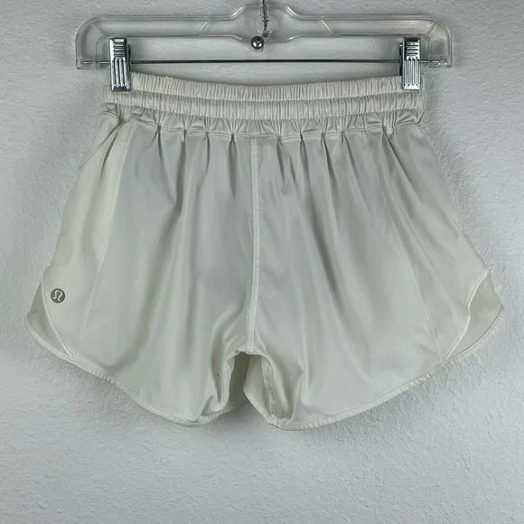 Lululemon Shorts Women's Size 4Tall Hotty Hot 4" Low Rise Athletic Running White - Picture 2 of 11